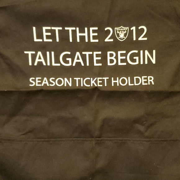 💀4 for $20- Oakland Raiders Tailgate Apron - Picture 1 of 4
